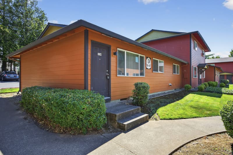 Exterior view of Lincoln Townhomes community